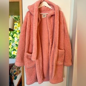 UGG Women’s Fleece Robe Medium